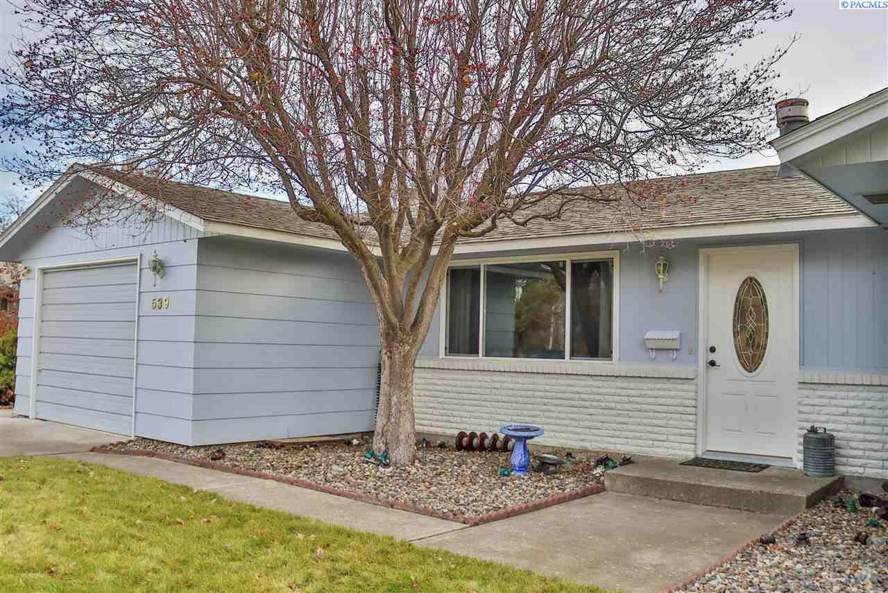 Property Photo:  539 Saint Street  WA 99352 