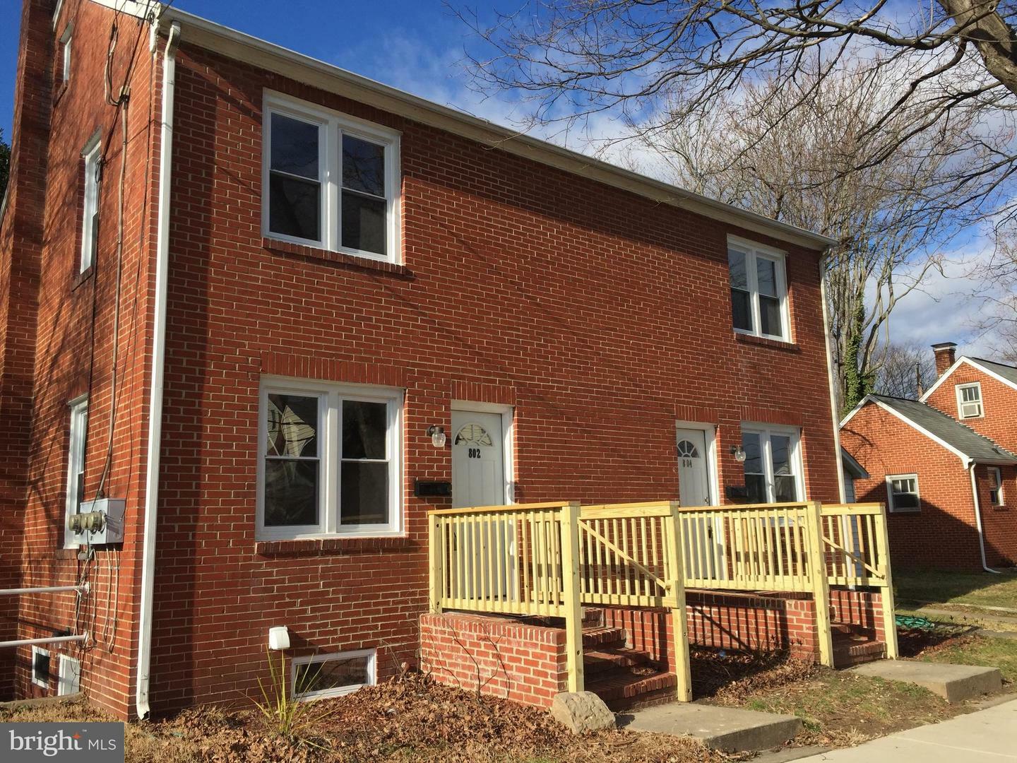 Property Photo:  802 Littlepage Street  VA 22401 