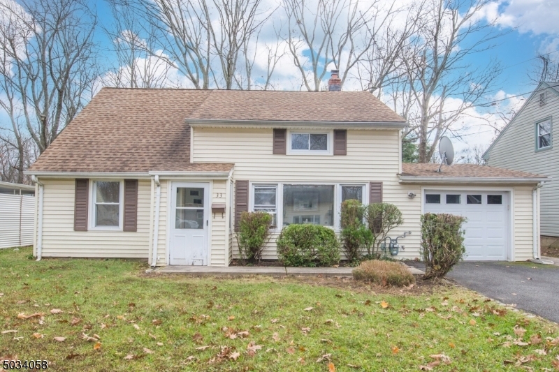 Property Photo:  33 Hunterdon Rd  NJ 07052 