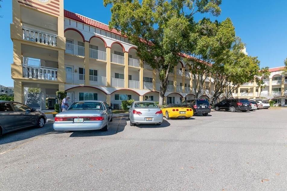 Property Photo:  2430 Florentine Way 24  FL 33763 