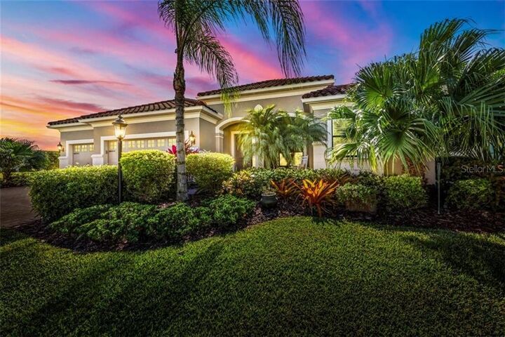 Property Photo: 974 River Wind Circle FL 34212