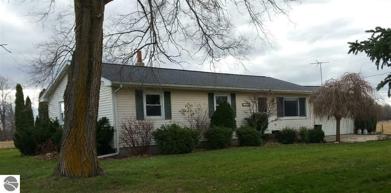 Property Photo:  4800 E Pleasant Valley Road  MI 48883 