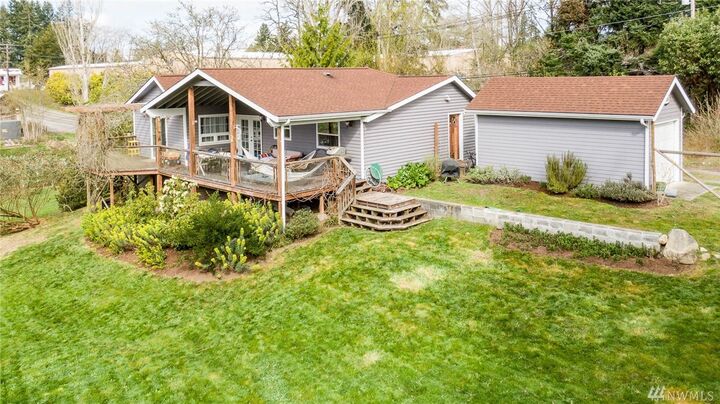 Property Photo:  9709 SW Cemetery Rd  WA 98070 