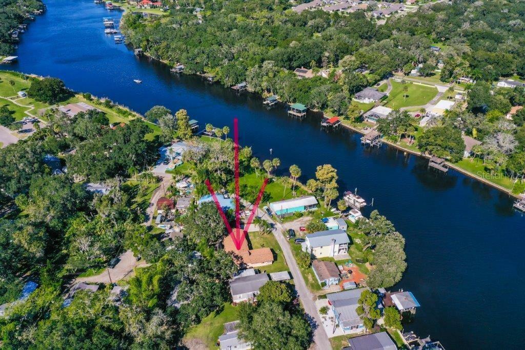 Property Photo:  11207 Casa Loma Drive  FL 33569 