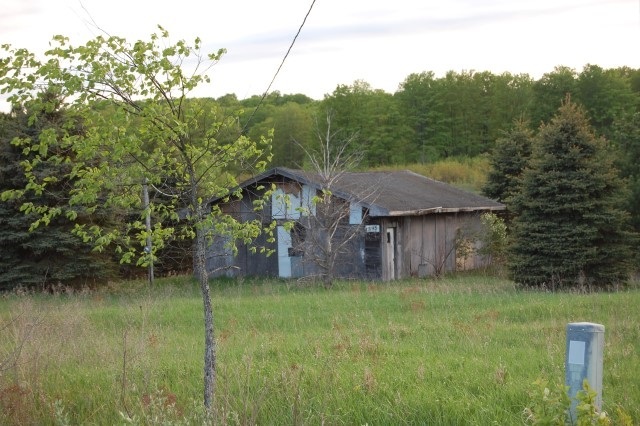 Property Photo: 4595 St. Johns MI 49727