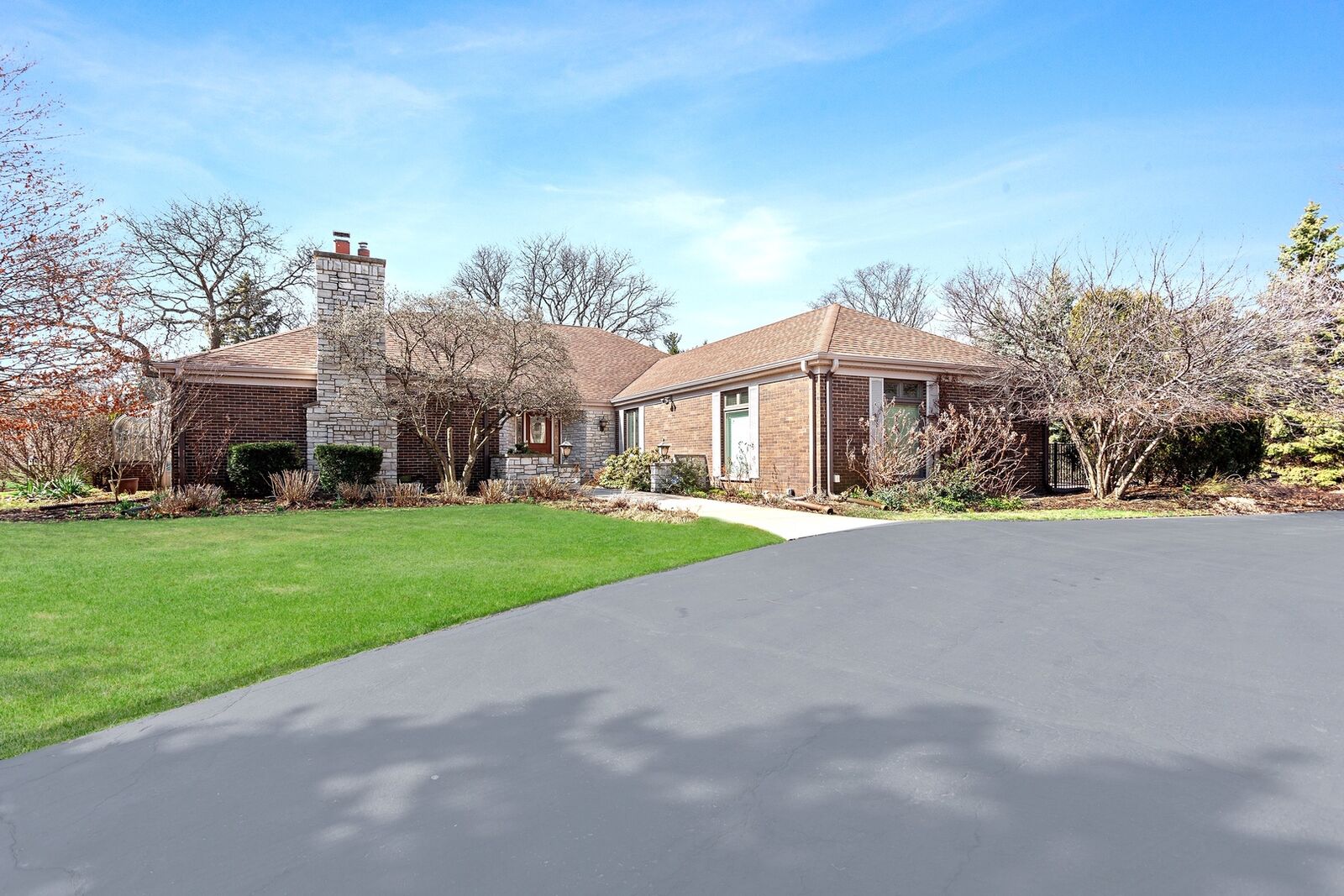 Property Photo:  14 Wyndham Court  IL 60523 
