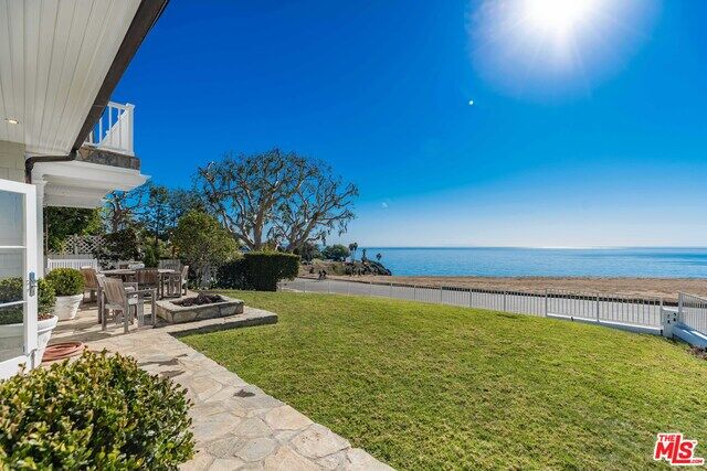Property Photo: 15313 Via De Las Olas CA 90272