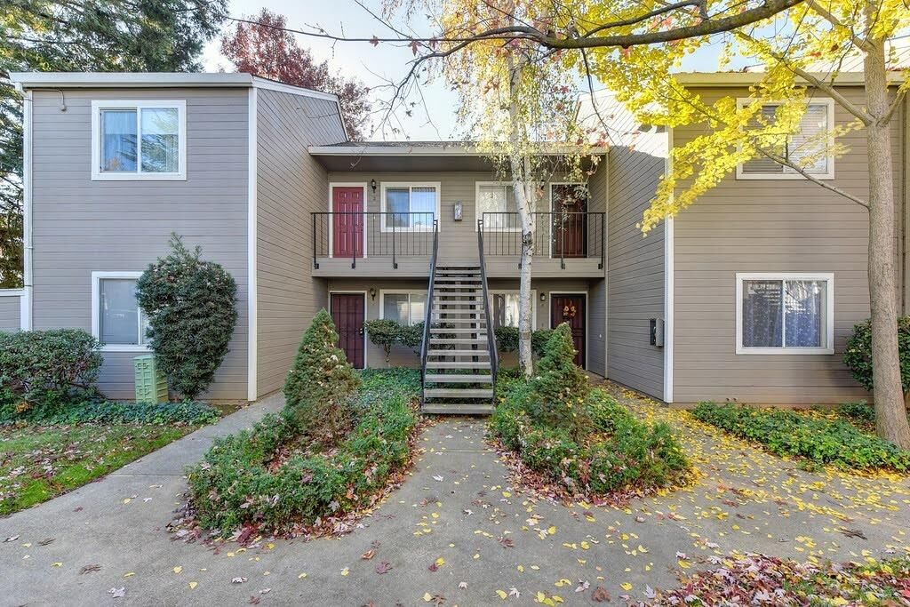 Property Photo: 9101 Newhall Drive 2 CA 95826