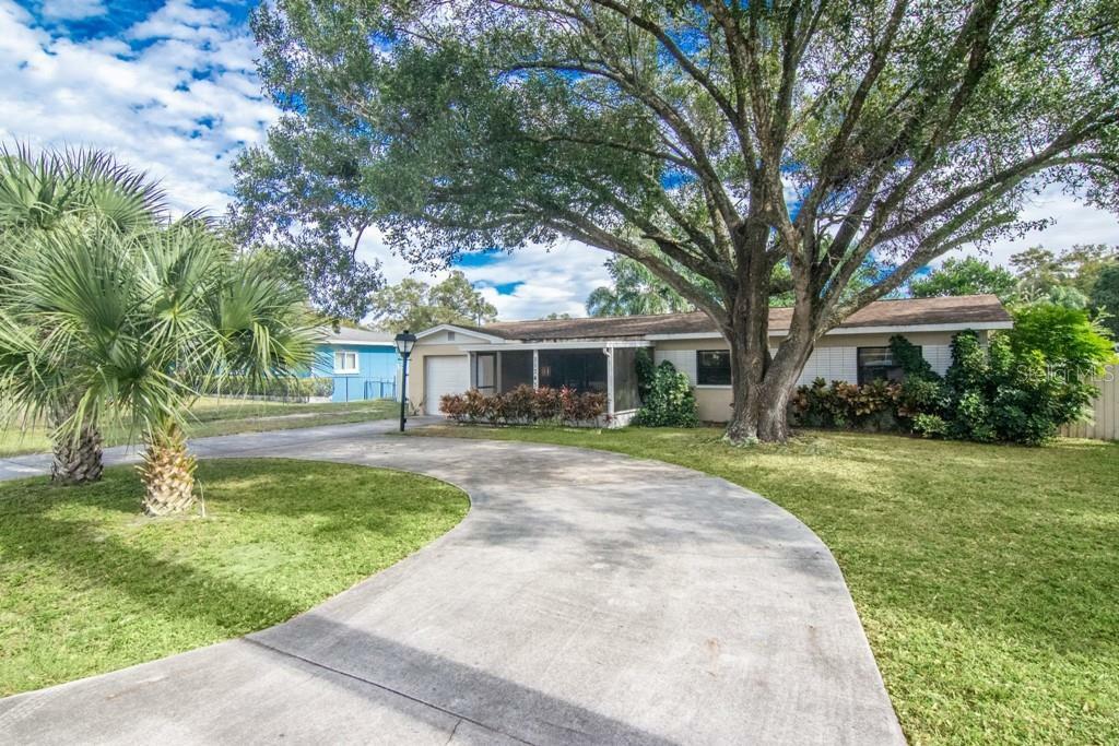 Property Photo:  11745 N Boulevard  FL 33612 