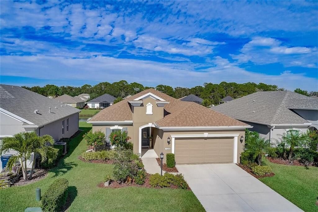 Property Photo: 12319 Halfmoon Lake Terrace FL 34211