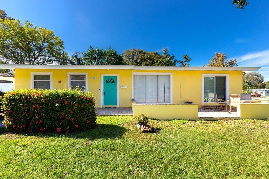 Property Photo:  3230 51st Street N  FL 33710 