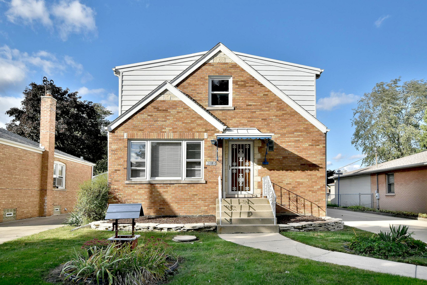 Property Photo:  8912 Cherry Avenue  IL 60171 