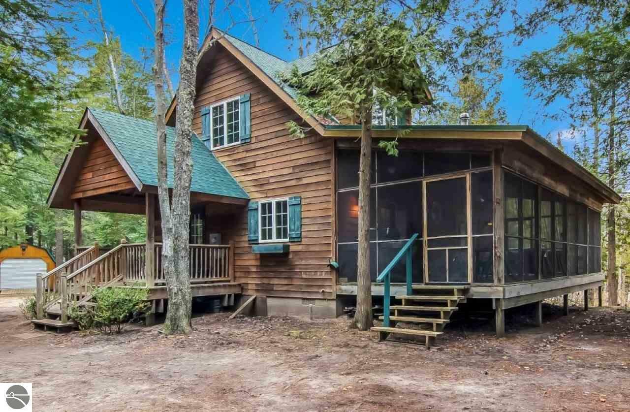 Property Photo: 14737 Holly Drive MI 49683
