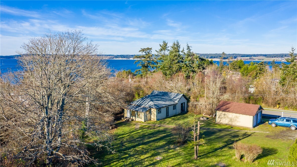 Property Photo:  1101 NE Parker Rd  WA 98239 