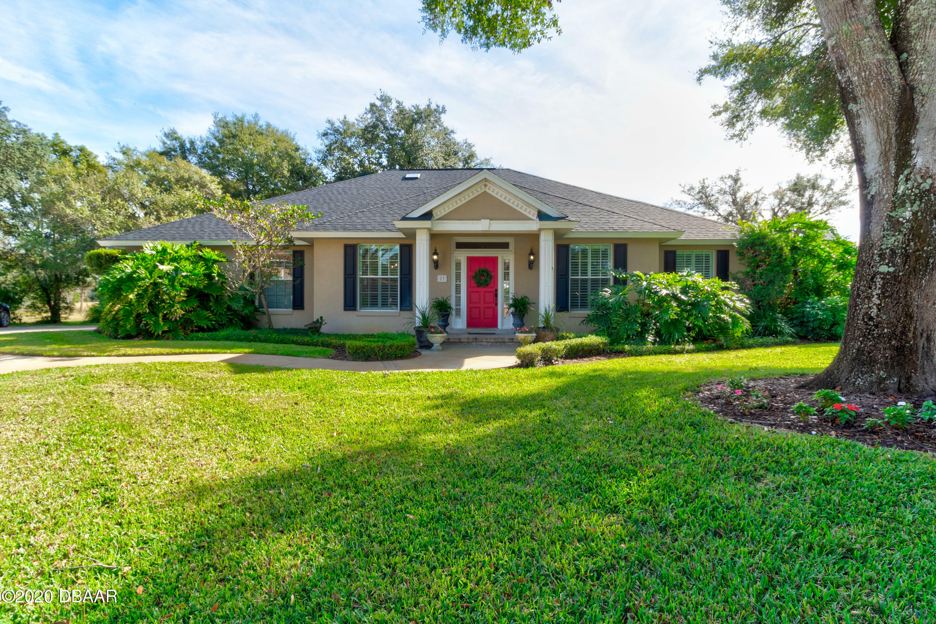 Property Photo:  27 Eagle Court  FL 32174 