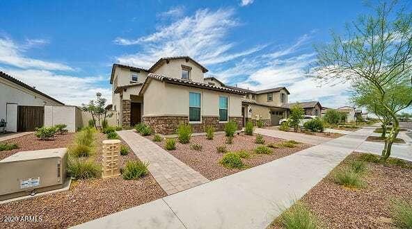 Property Photo:  20432 W Legend Trail  AZ 85396 