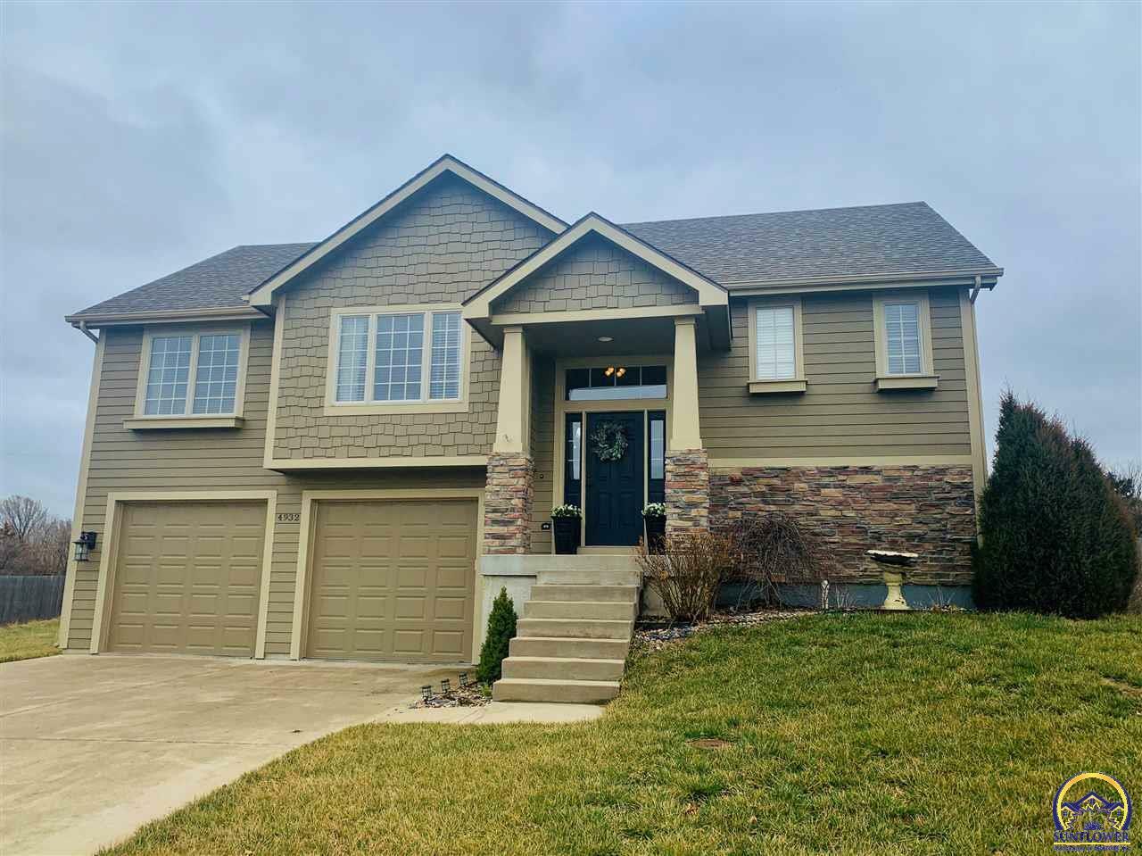 Property Photo: 4932 NW Kendall Dr KS 66618