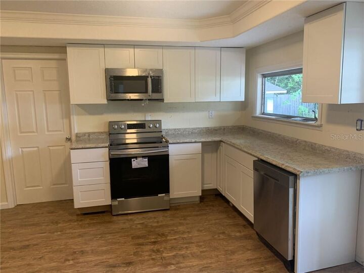 Property Photo:  2311 NE 24th Street  FL 34470 