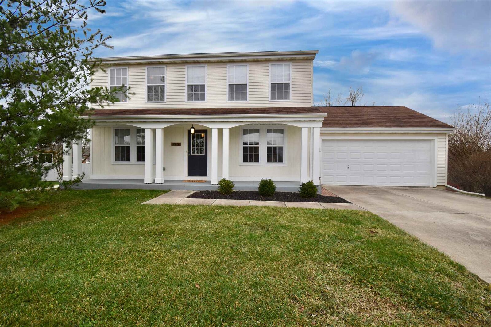 Property Photo: 745 Ridgepoint Drive KY 41051