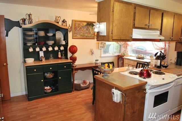 Property Photo:  128 Winnebago Street  WA 99362 