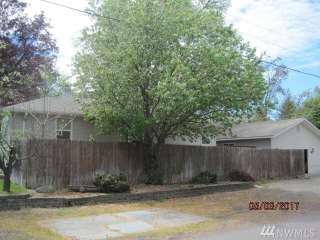 Property Photo:  502 School Avenue  WA 99362 