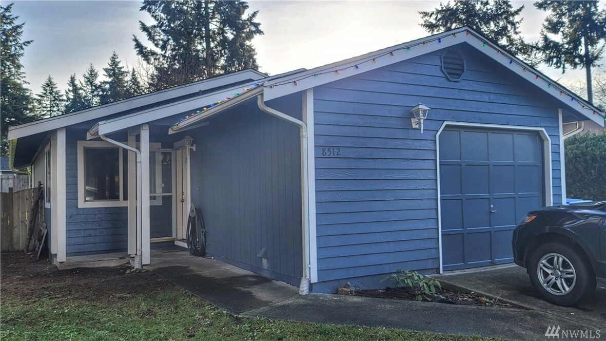 Property Photo:  8512 188th St Ct E  WA 98375 