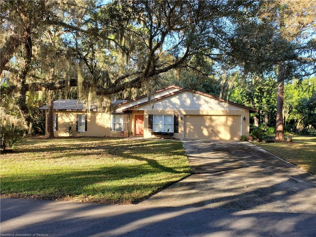 Property Photo:  2350 W Longbottom Road  FL 33825 