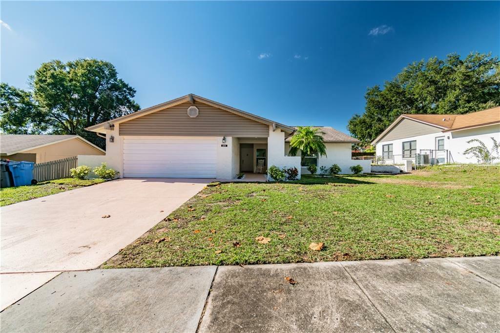 Property Photo:  608 Hillpine Way  FL 33510 