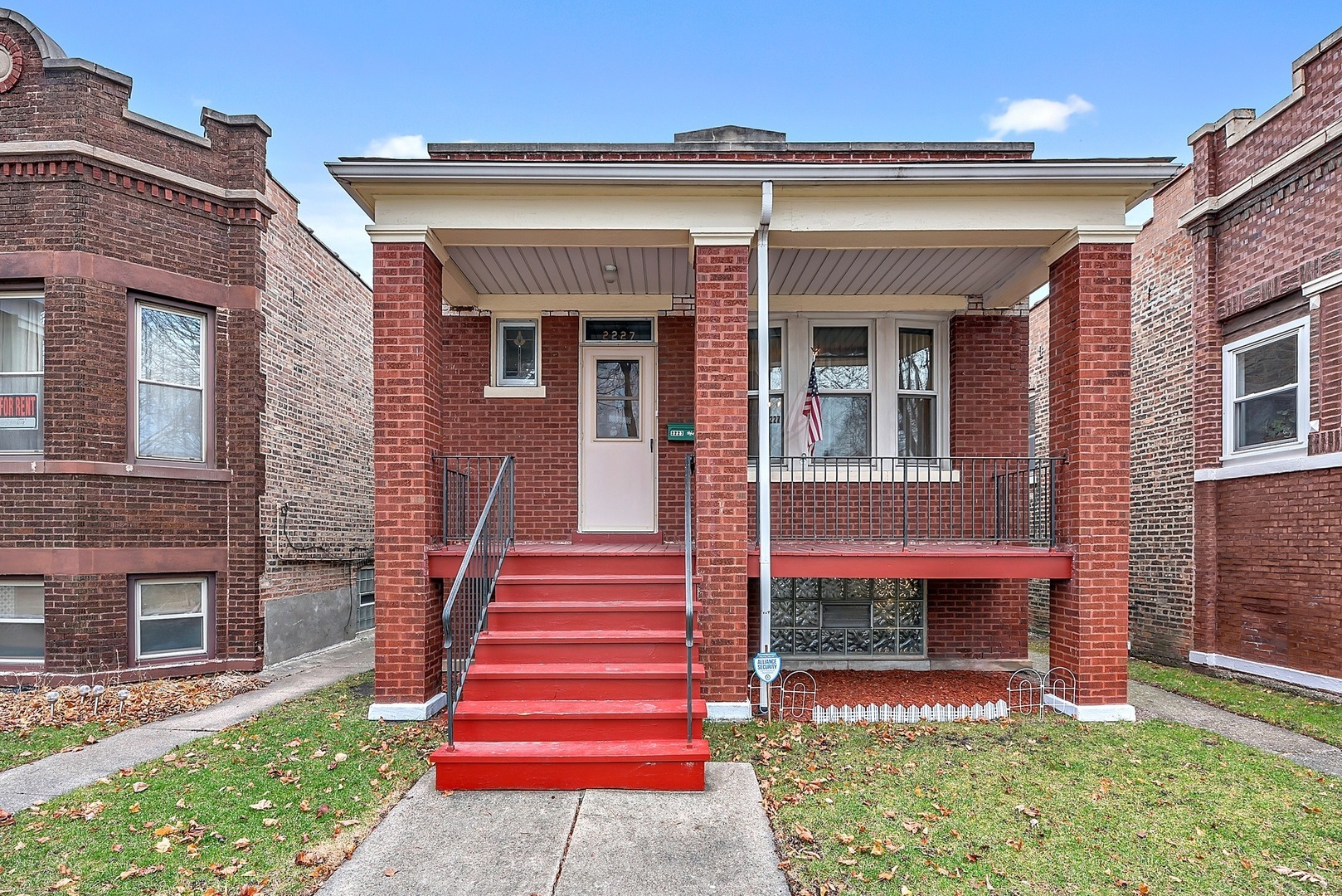 Property Photo:  2227 East Avenue  IL 60402 