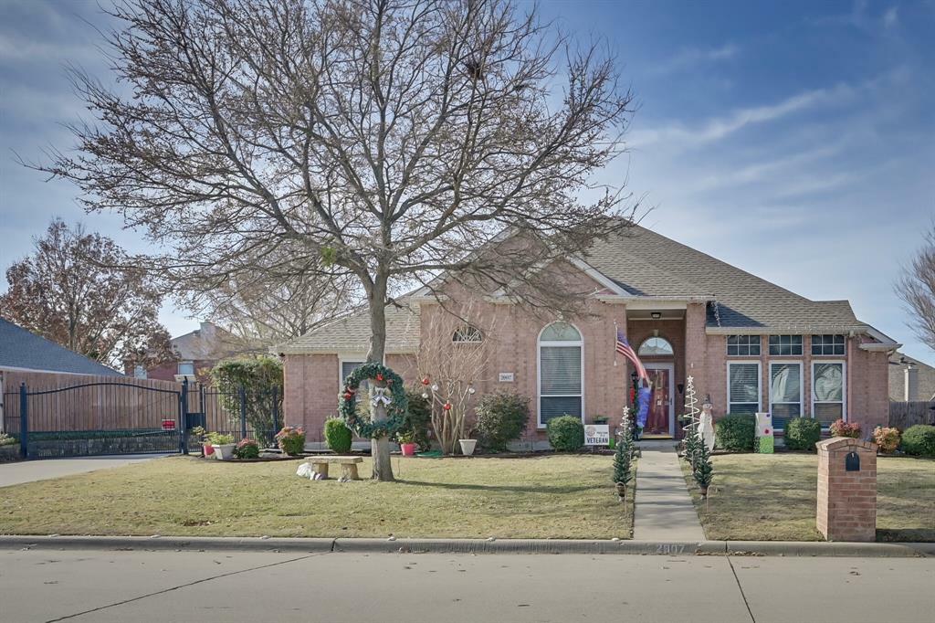 Property Photo:  2907 Saint Charles Drive  TX 76063 