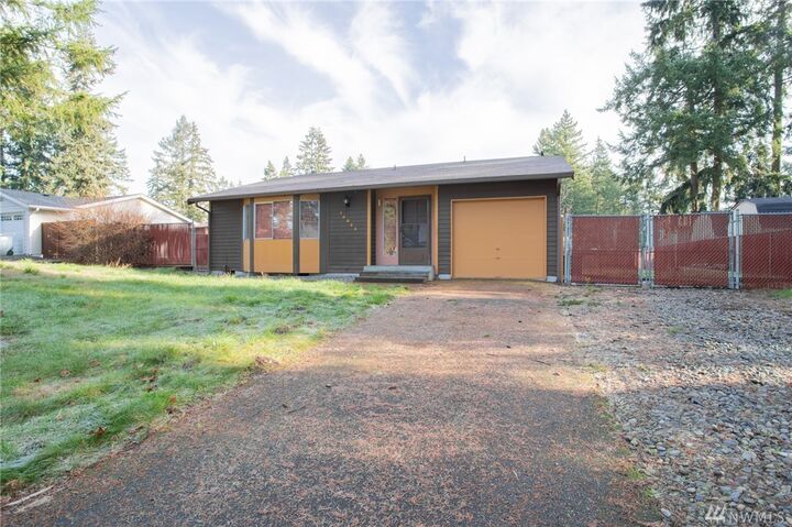 Property Photo:  16023 69th Av Ct E  WA 98375 