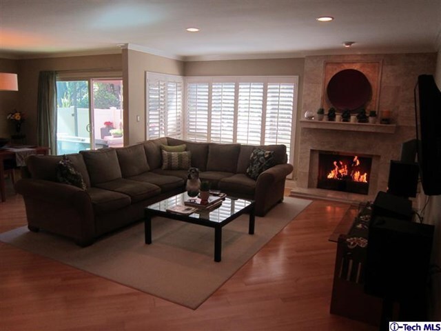 Property Photo: 422 S Orange Grove Boulevard 3 CA 91105