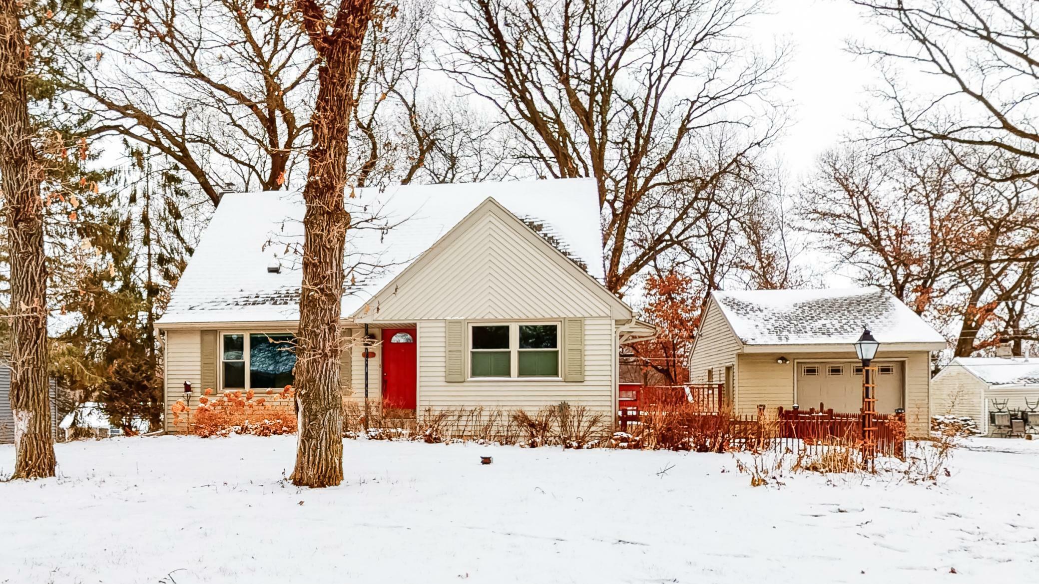 Property Photo:  3908 Oak Park Circle SE  MN 55904 