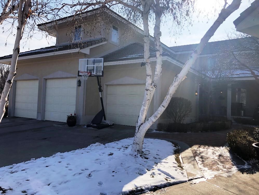 Property Photo: 203 Grandview Circle KS 67846