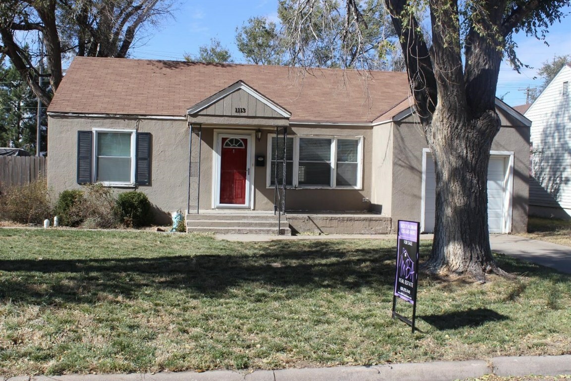 Property Photo:  1113 Pearl Street  KS 67846 