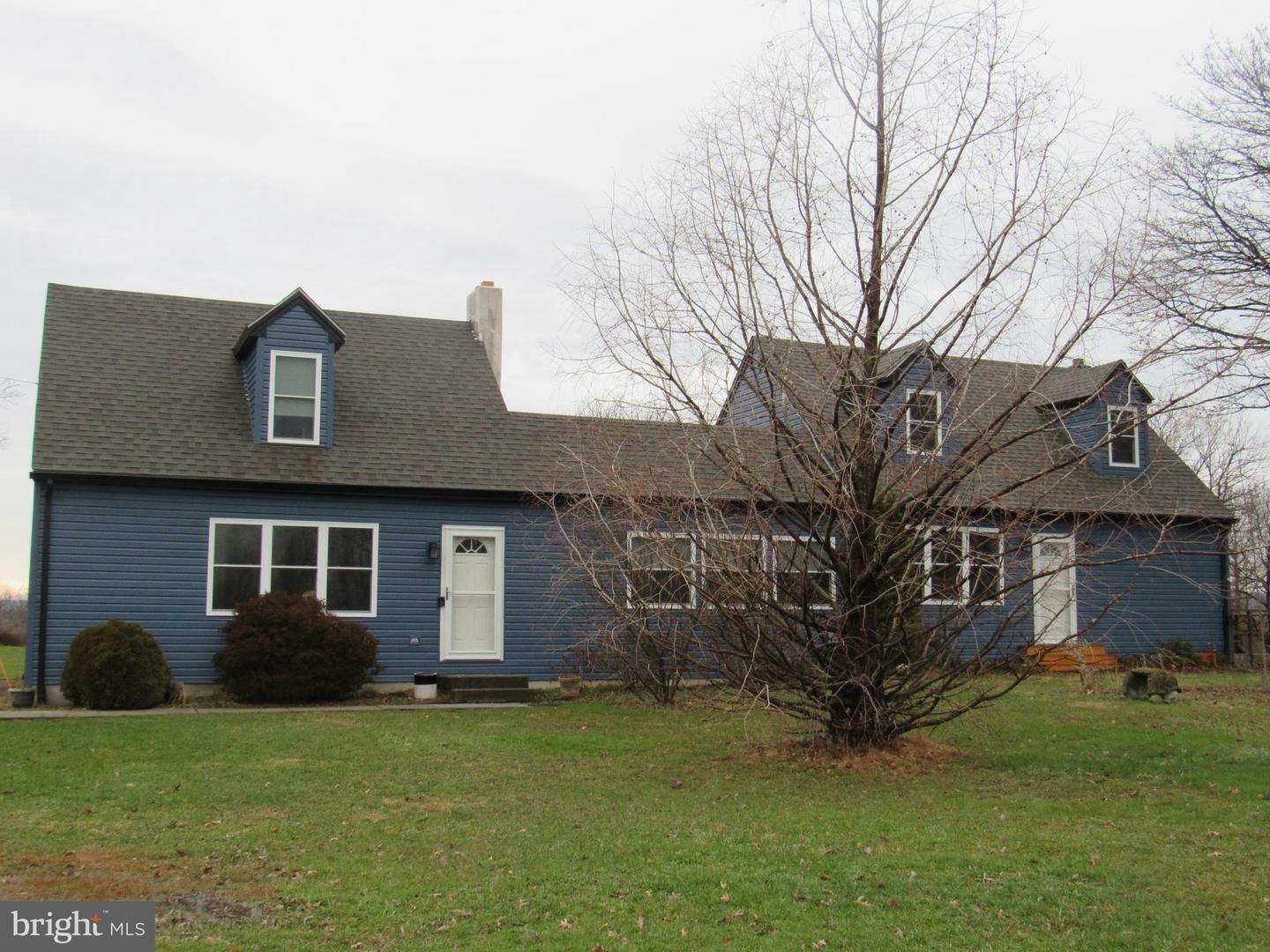 Property Photo:  469 W Cherry Road  PA 18951 