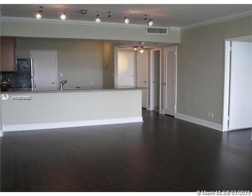 Property Photo:  5700 Collins Ave 3J  FL 33140 