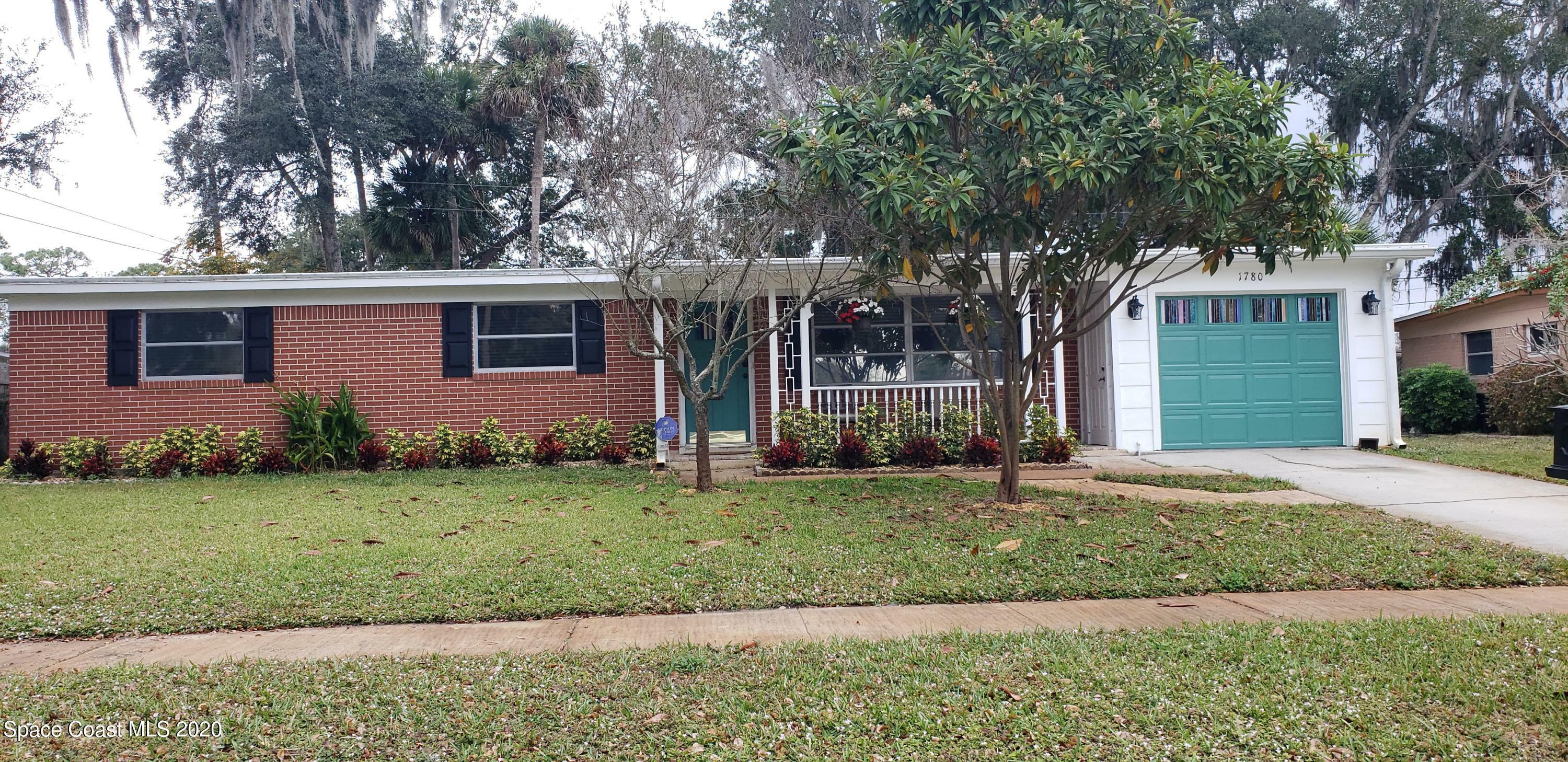 Property Photo:  1780 N Lilac Circle  FL 32796 