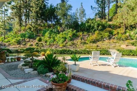 Property Photo:  5215 Stardust Road  CA 91011 