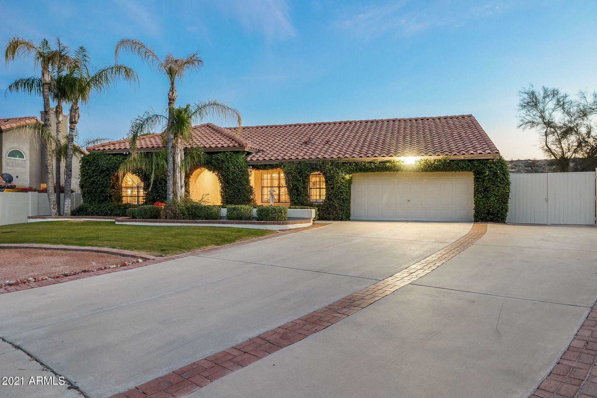 Property Photo: 3417 E Rockledge Road AZ 85044