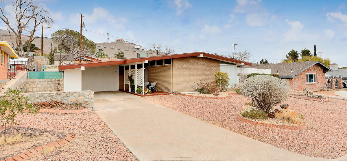 Property Photo: 4216 N Stanton Street TX 79902