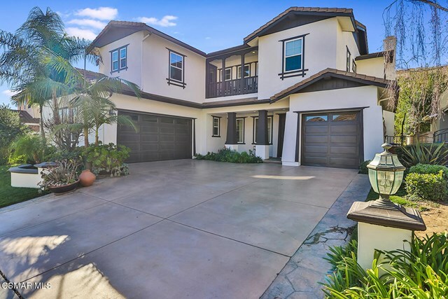 Property Photo:  71 N Via Los Altos  CA 91320 