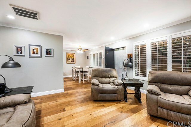 Property Photo:  370 Wisconsin Avenue 105  CA 90814 