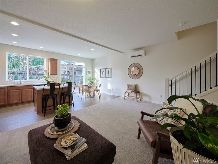 Property Photo:  377 S 10th St  WA 98625 