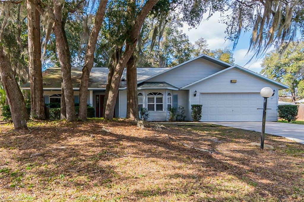 Property Photo:  35219 Haines Creek Road  FL 34788 