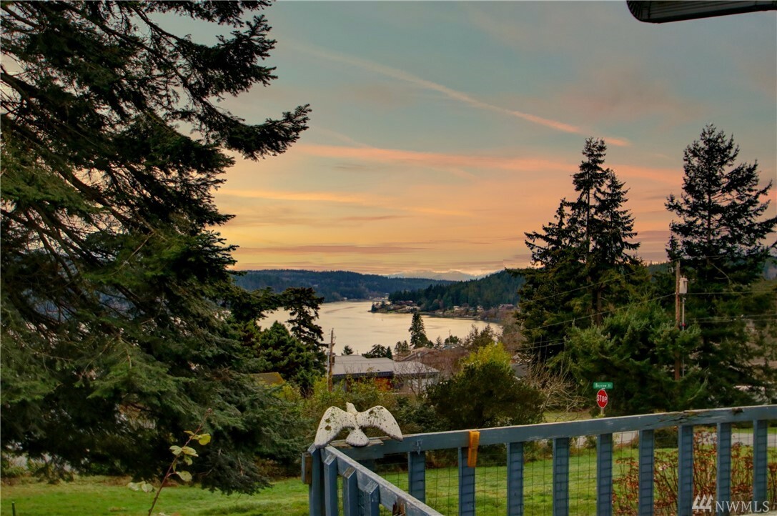 Property Photo: 14851 Jefferson St WA 98221