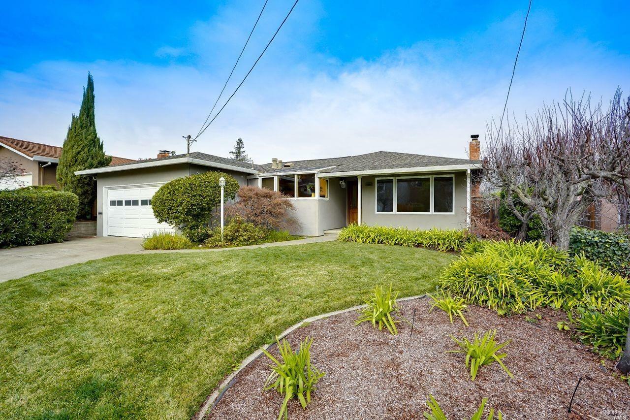 Property Photo: 562 Thyme Place CA 94903