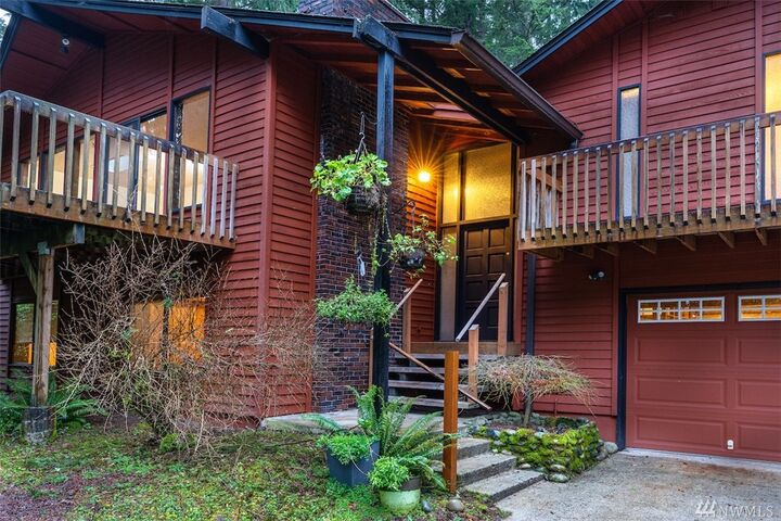 Property Photo:  26428 SE 160th St  WA 98027 
