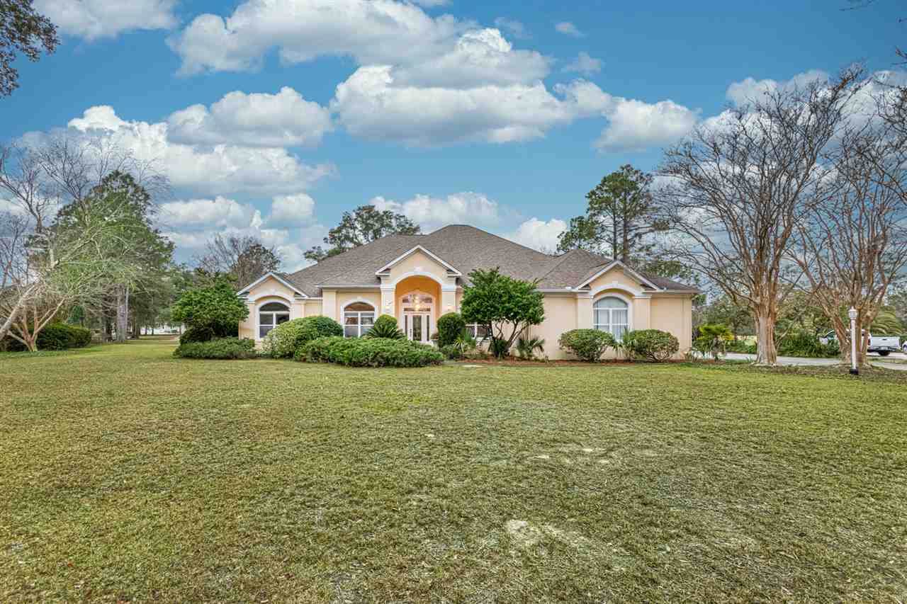 Property Photo:  206 Country Club Drive  FL 32327 