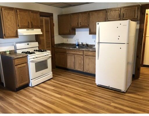 Property Photo: 149 Shrewsbury St 4 MA 01604